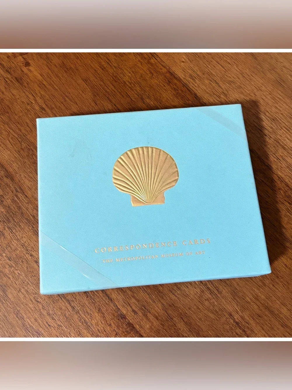 NEW Metropolitan Museum of Art Gold Embossed Shell Correspondence Cards